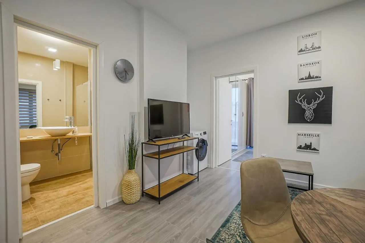 Bright Apartments Moments Away From Herastrau Park, Mall And Metro 부쿠레슈티