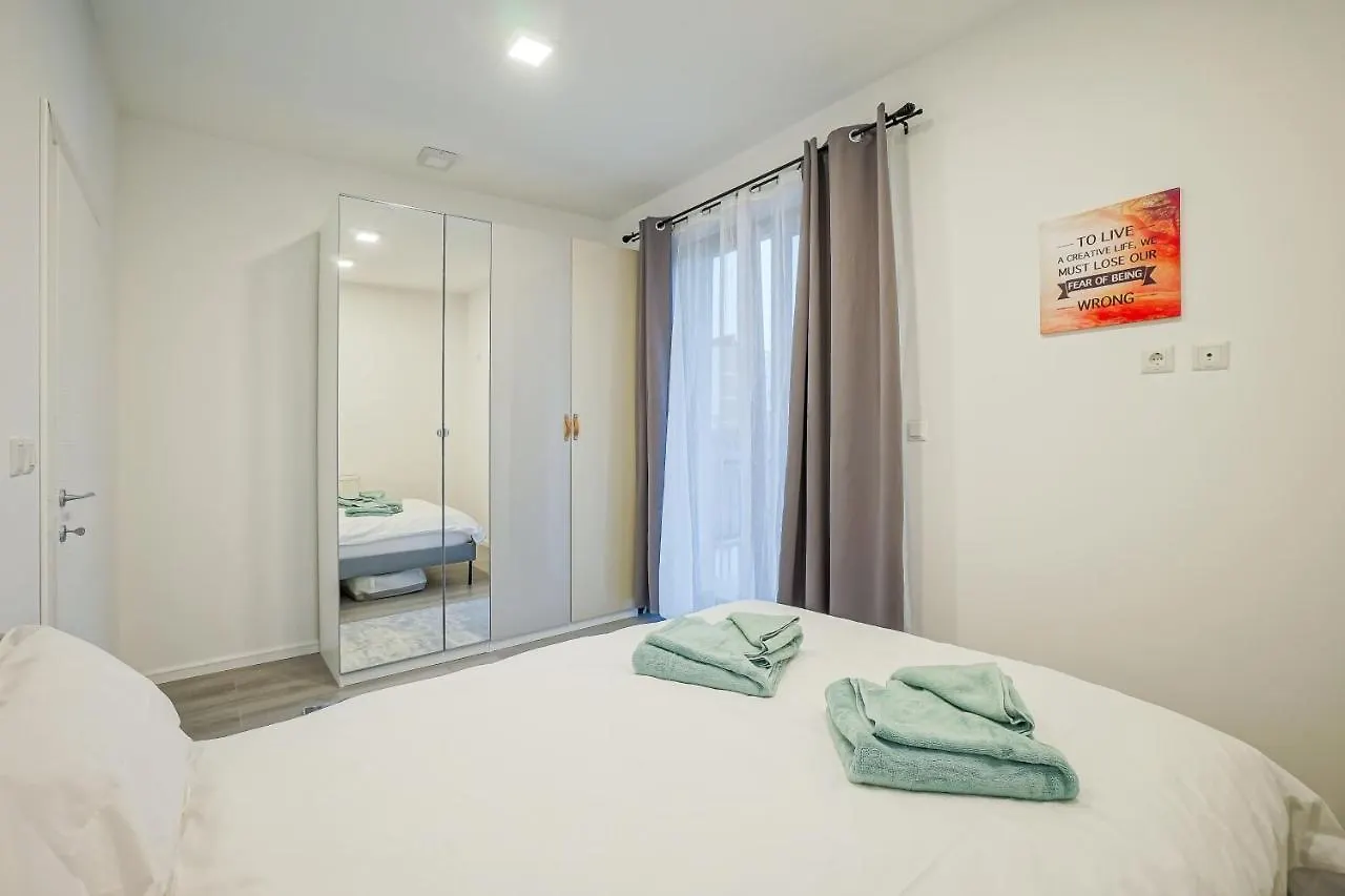 Bright Apartments Moments Away From Herastrau Park, Mall And Metro ブカレスト